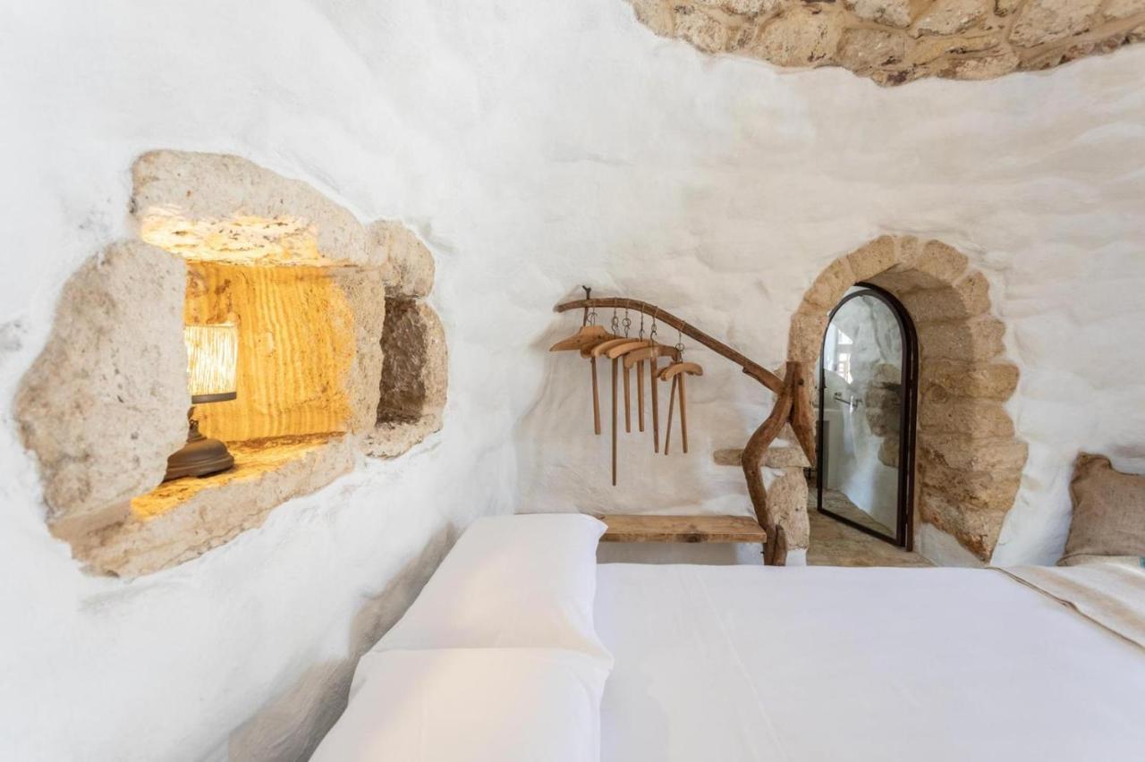 Trullo Santovia Bed & Breakfast Sant Isidoro  Exterior photo