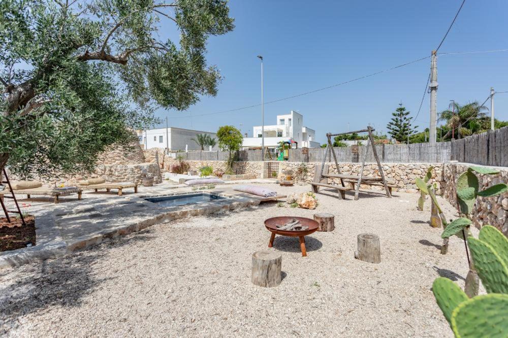 Trullo Santovia Bed & Breakfast Sant Isidoro  Exterior photo