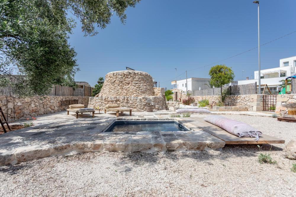 Trullo Santovia Bed & Breakfast Sant Isidoro  Exterior photo