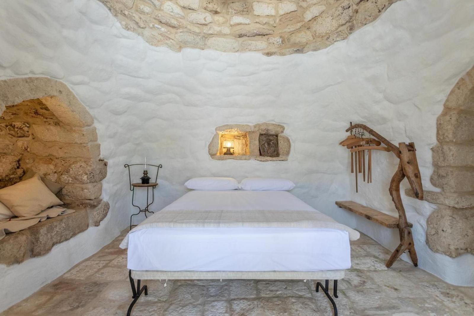 Trullo Santovia Bed & Breakfast Sant Isidoro  Exterior photo